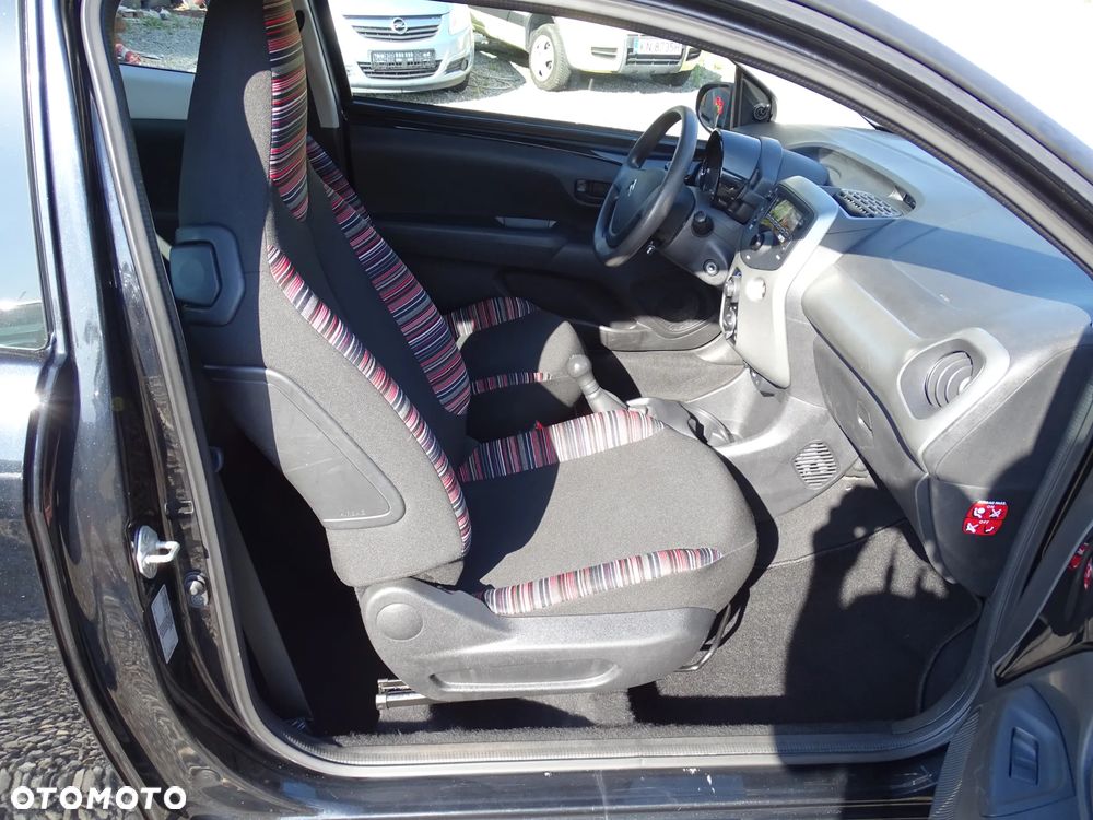 Citroën C1 VTi 68 SELECTION - 17