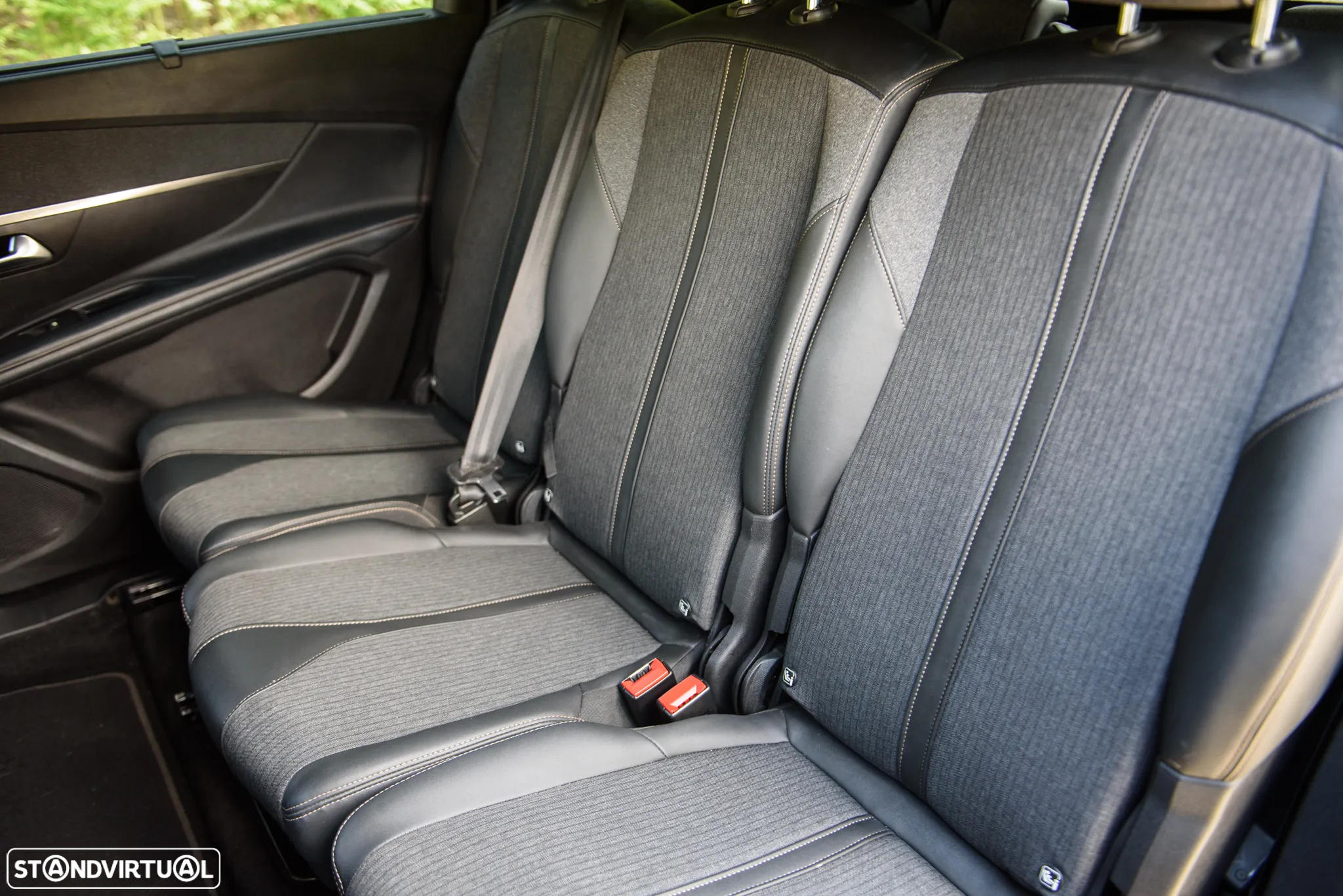 Peugeot 5008 1.5 BlueHDi GT Line EAT8 - 47