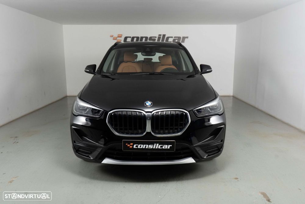 BMW X1 25 e xDrive Corporate Edition - 2