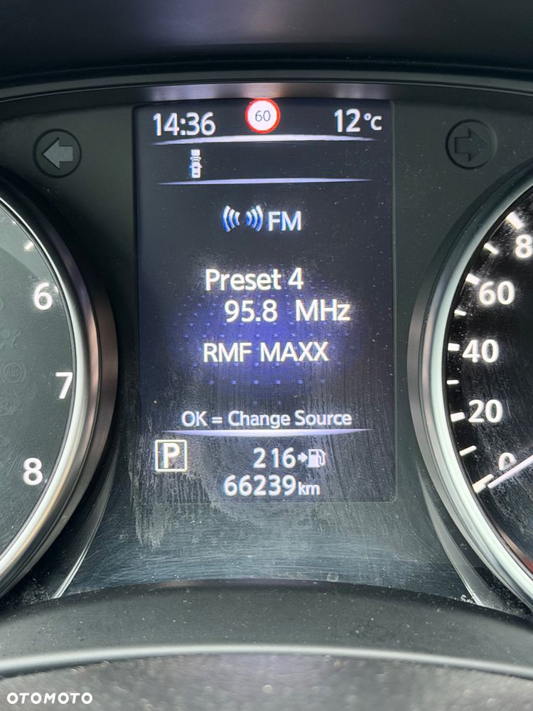 Nissan Qashqai 1.2 DIG-T N-Connecta Xtronic EU6 - 17