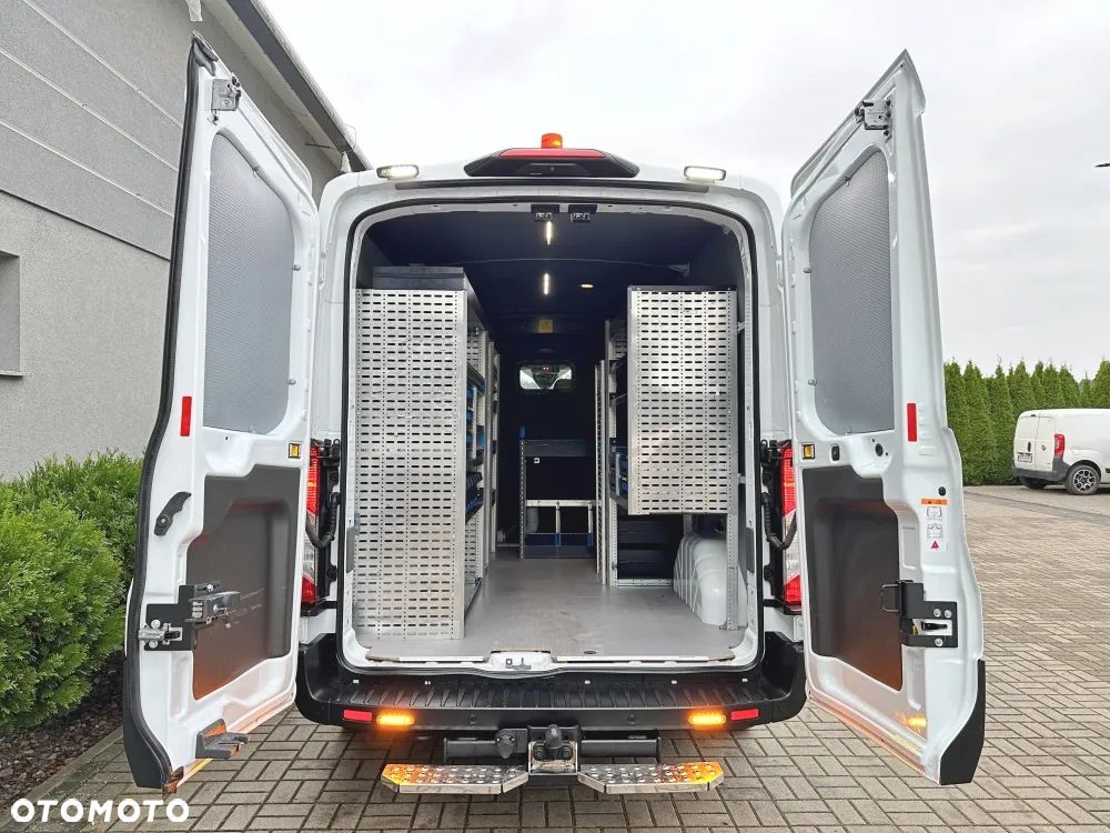 Ford Transit - 11