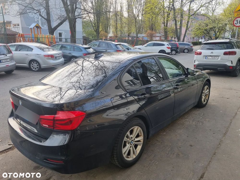 BMW Seria 3 318i - 7