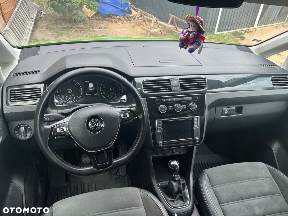 Volkswagen Caddy 2.0 TDI Highline - 12