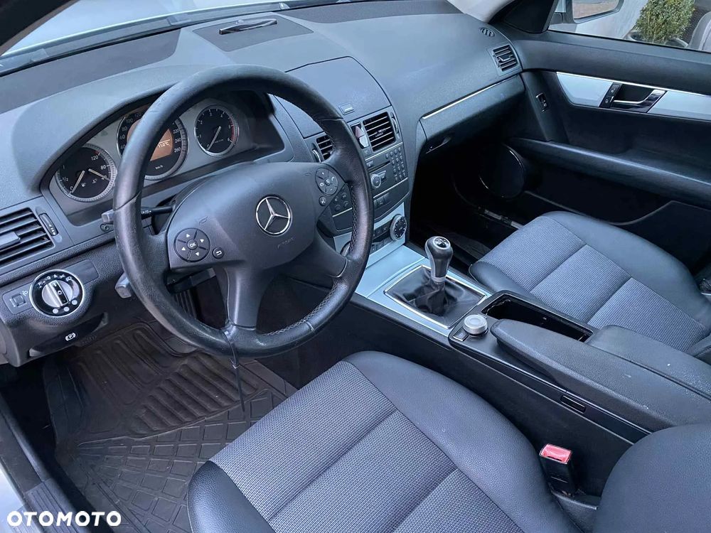 Mercedes-Benz Klasa C 200 CDI Avantgarde - 10