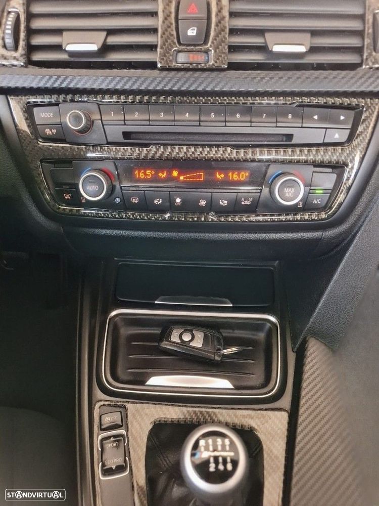 BMW 318 d LifeStyle - 13