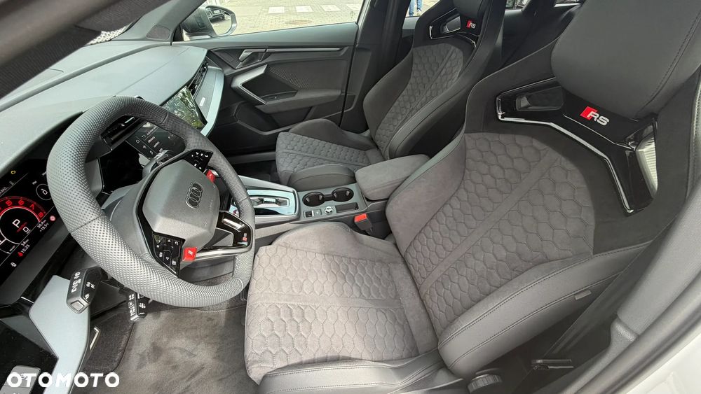 Audi RS3 Sportback - 14