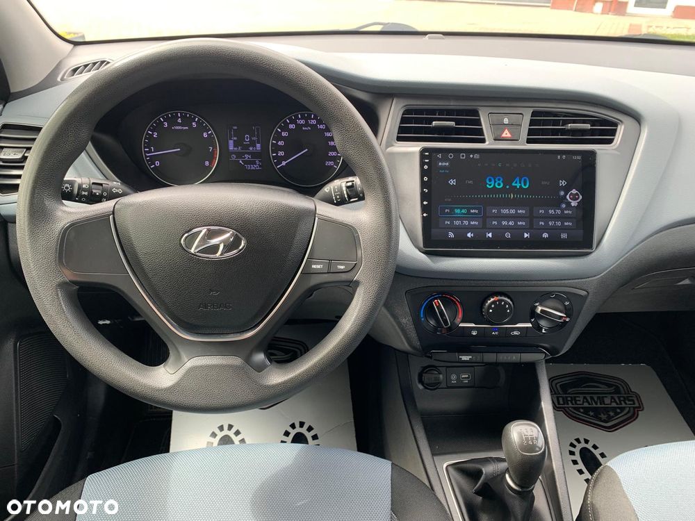 Hyundai i20 - 18