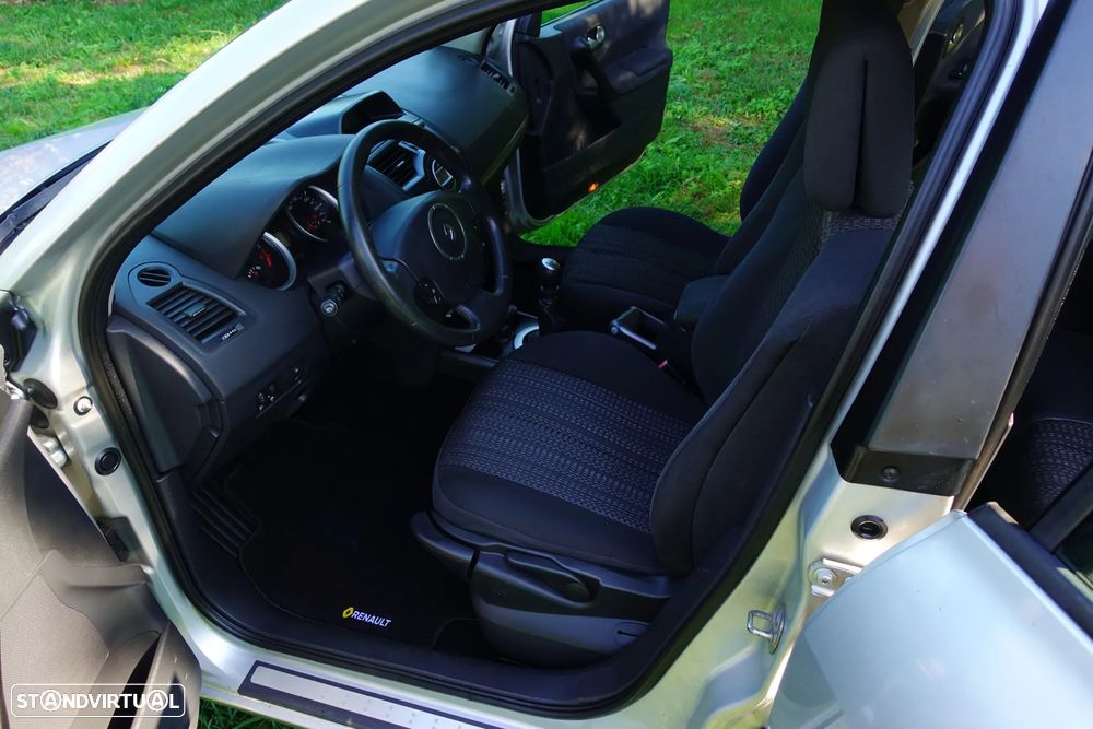 Renault Mégane Break 1.5 dCi Dynamique S - 19