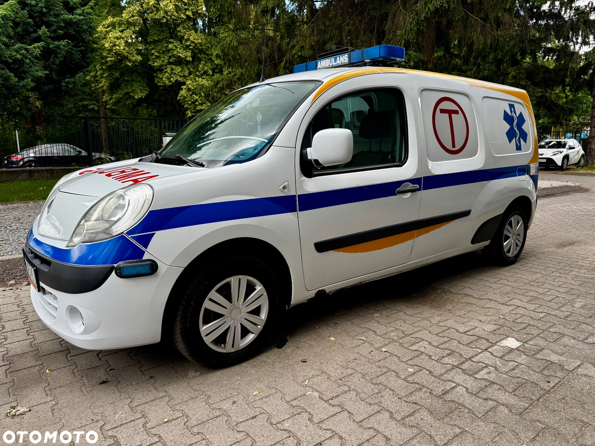 Renault Kangoo II LONG Ambulans Sanitarny Karetka POZ - 4