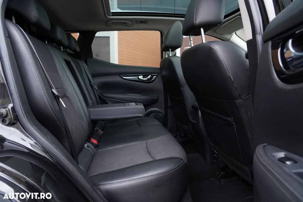 Nissan Qashqai 1.6 DCI Xtronic TEKNA+ - 8