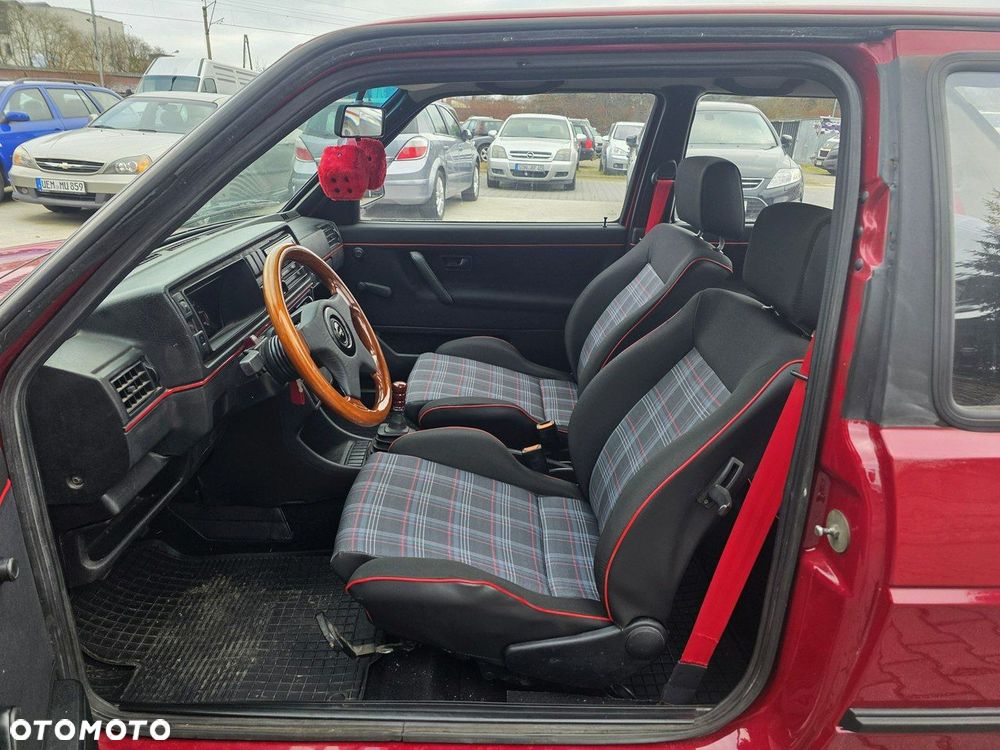 Volkswagen Jetta 1.3 GL - 8