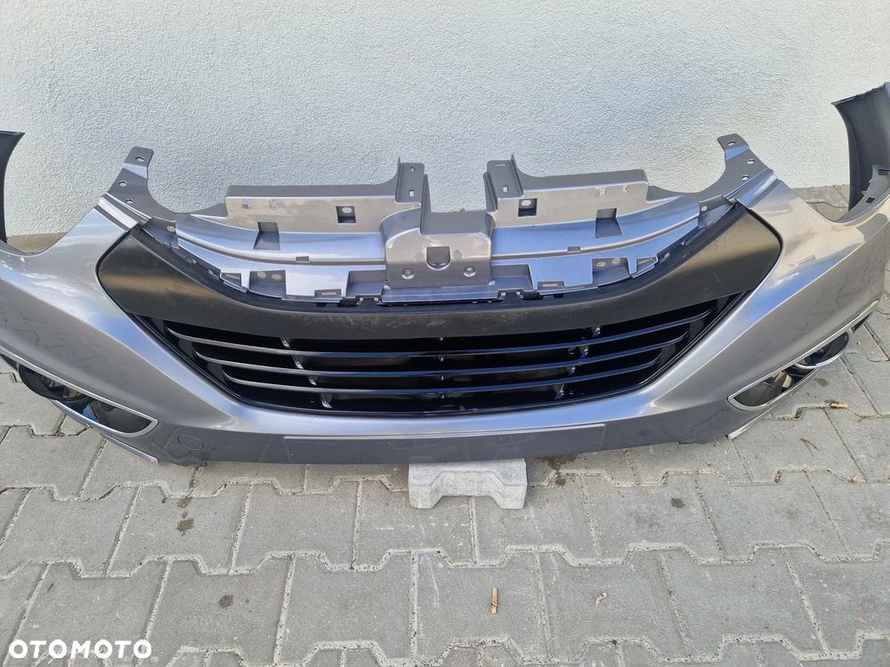 Zderzak Hyundai ix35 bez dziur - 2