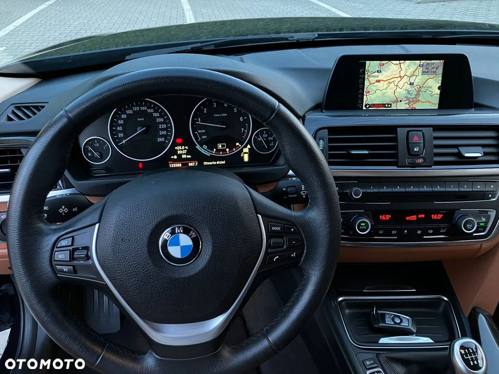 BMW Seria 3 328i Luxury Line - 9