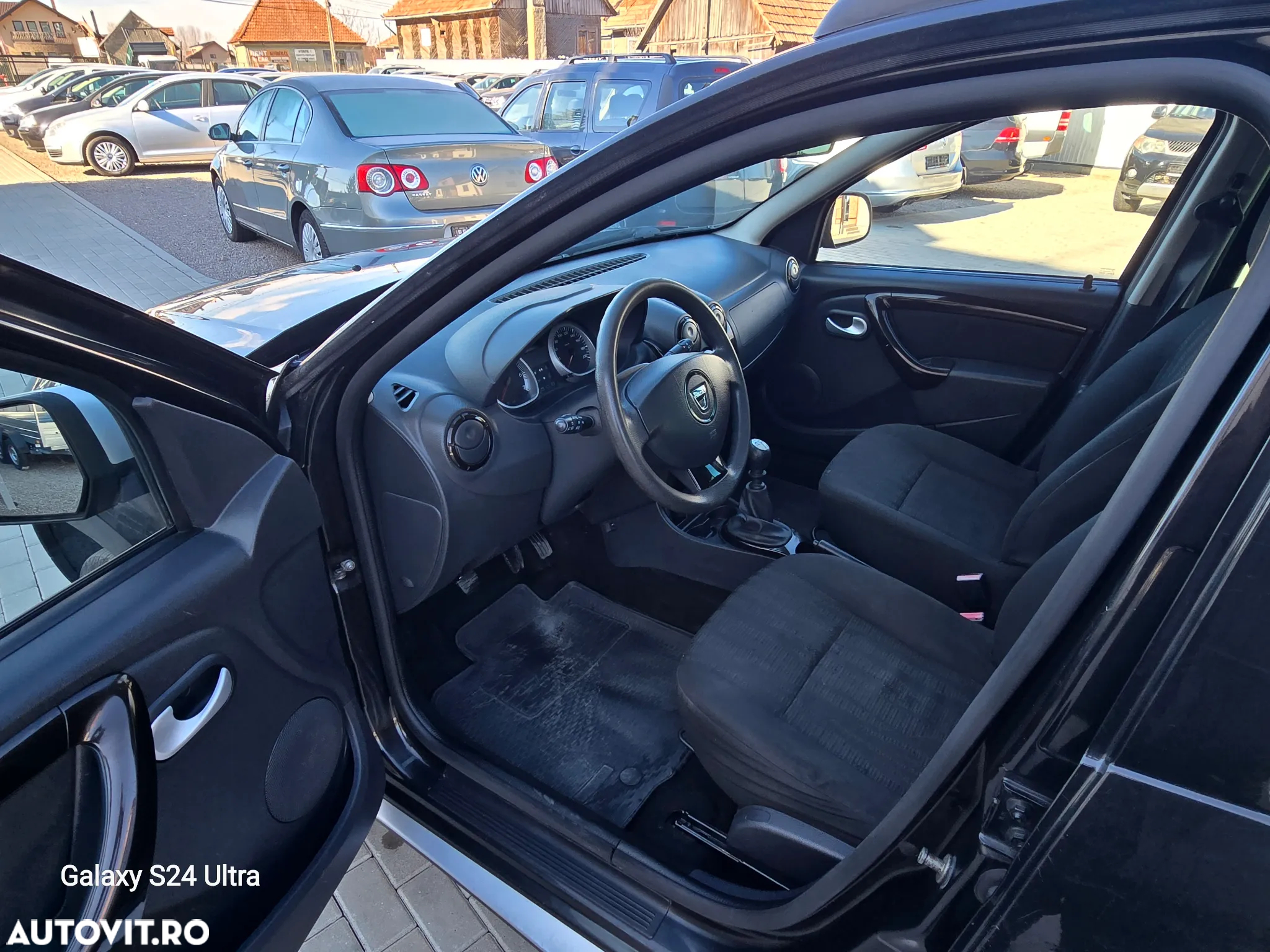 Dacia Duster 1.5 dCi 4x2 Laureate - 8