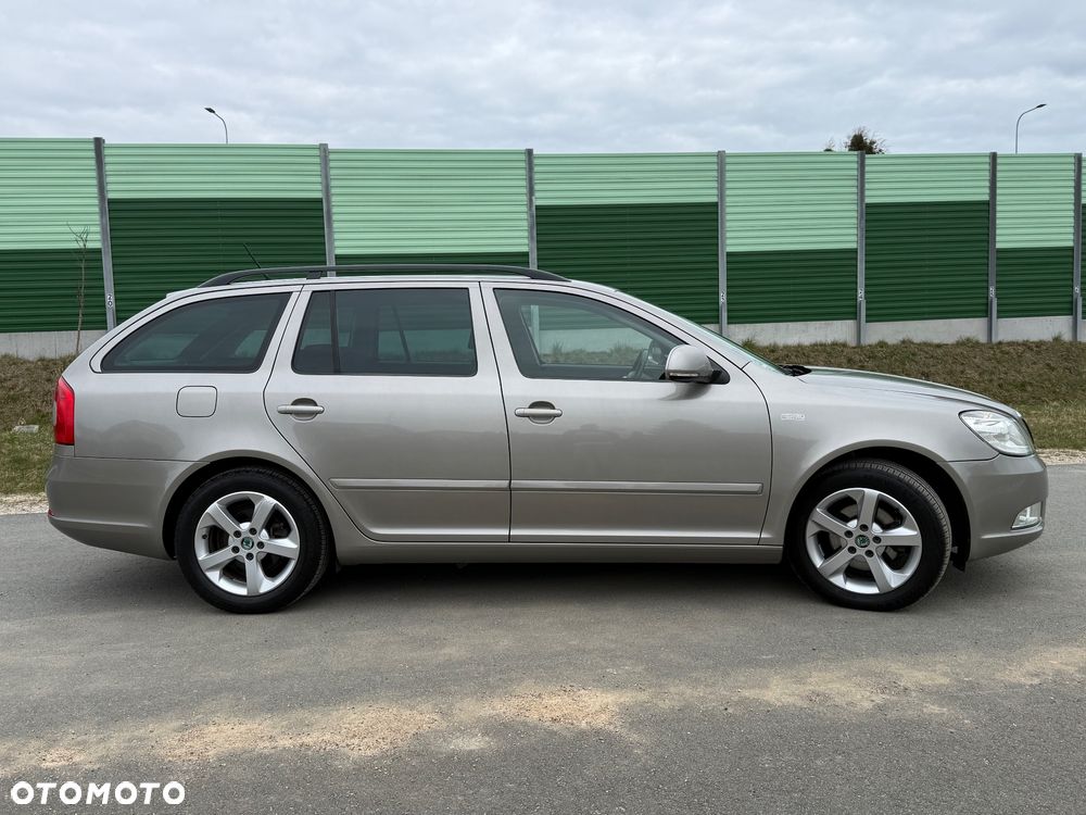Skoda Octavia 1.4 TSI Family DSG - 21