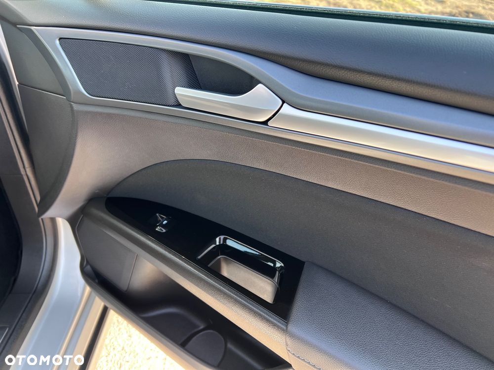 Ford Mondeo 2.0 TDCi STart-Stopp PowerShift-Aut Titanium - 35