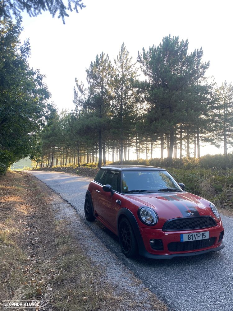 MINI 3 Portas Cooper D - 4