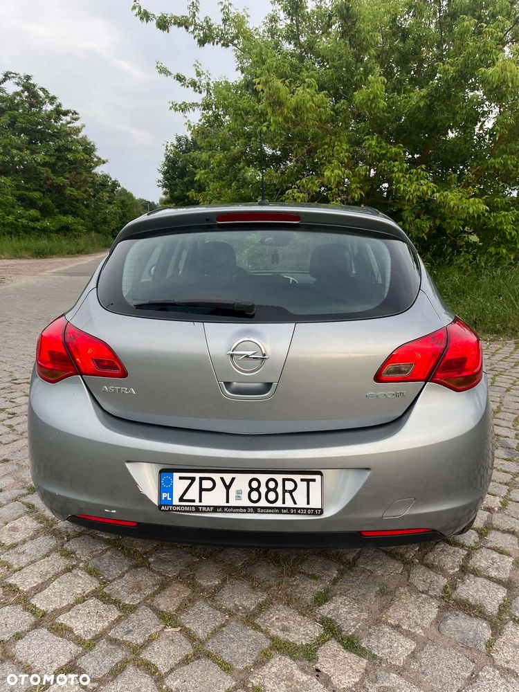 Opel Astra 1.3 CDTI Essentia ecoFLEX - 5