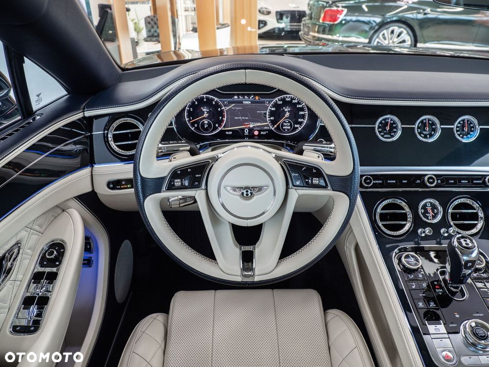 Bentley Continental GT - 13