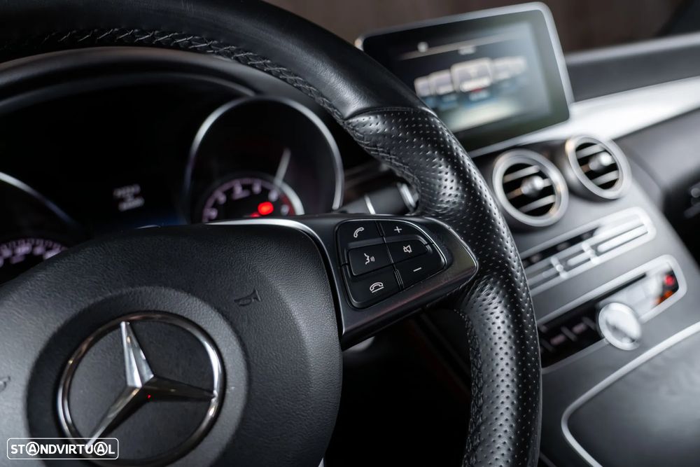 Mercedes-Benz C 300 7G-TRONIC AMG Line - 13