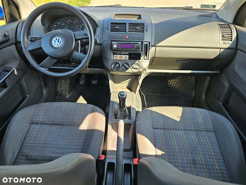 Volkswagen Polo - 11