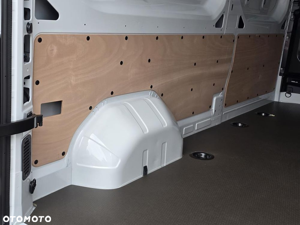 Renault Master - 10