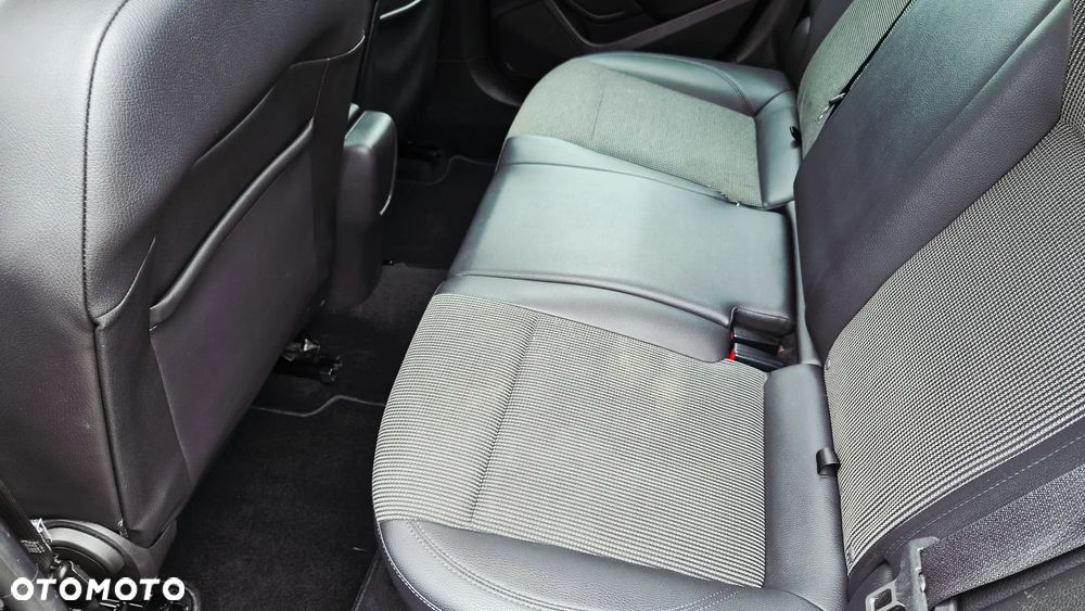 Opel Astra 1.4 T Cosmo - 14