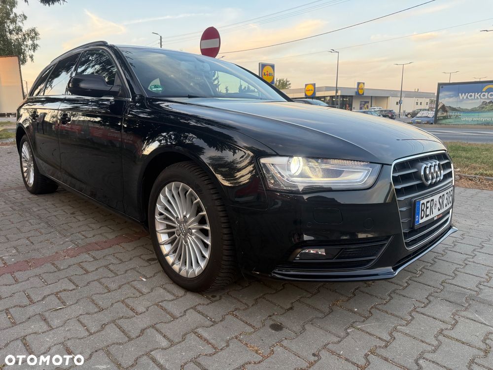 Audi A4 Avant 2.0 TDI DPF clean diesel multitronic Attraction - 5