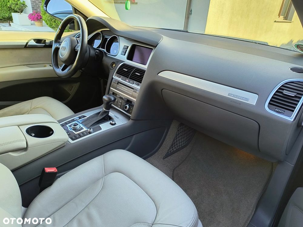 Audi Q7 3.0 TDI DPF Quattro Tiptronic - 27