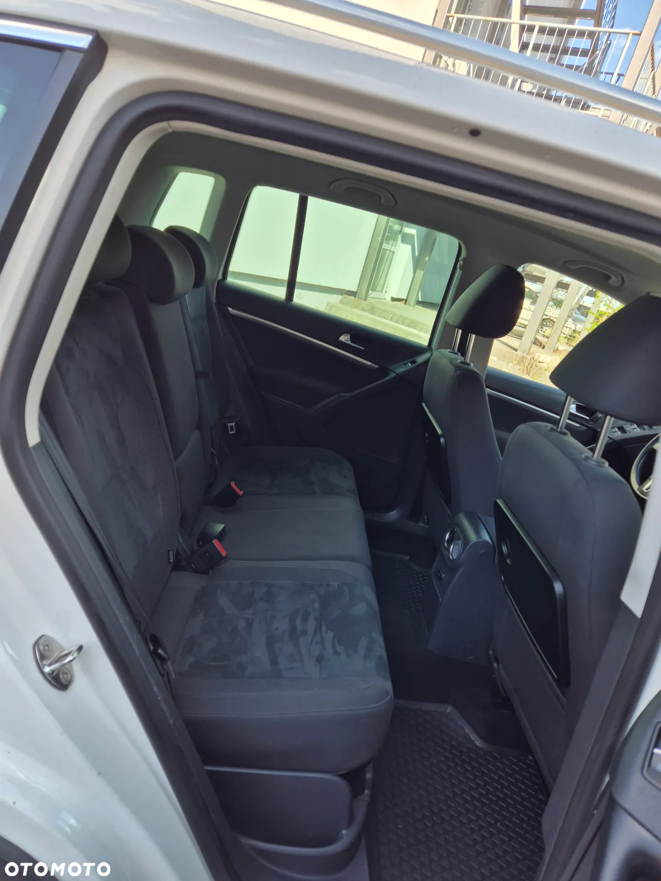Volkswagen Tiguan 2.0 TDI 4Mot Perfectline R-Style - 9