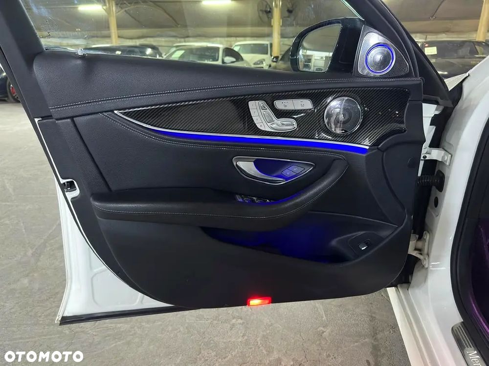Mercedes-Benz Klasa E 400 7G-TRONIC - 16