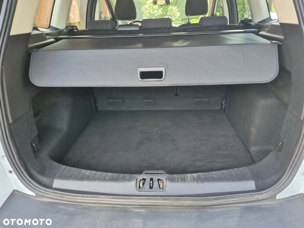 Ford Kuga 1.5 TDCi 2x4 Cool & Connect - 30