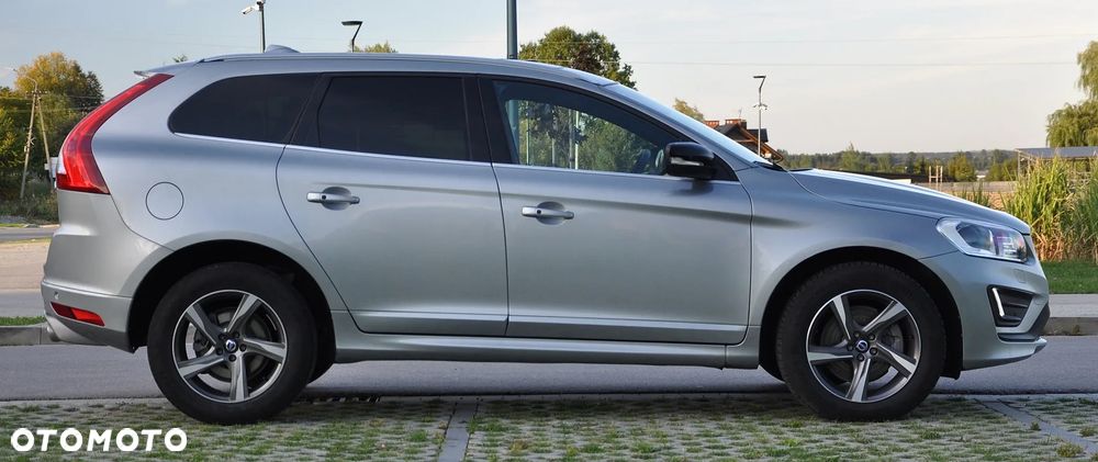 Volvo XC 60 D4 AWD Geartronic Summum - 9