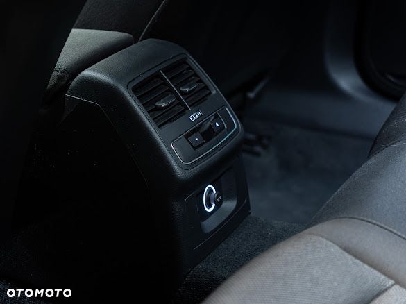 Audi A4 Avant 35 TDI mHEV Advanced S tronic - 3