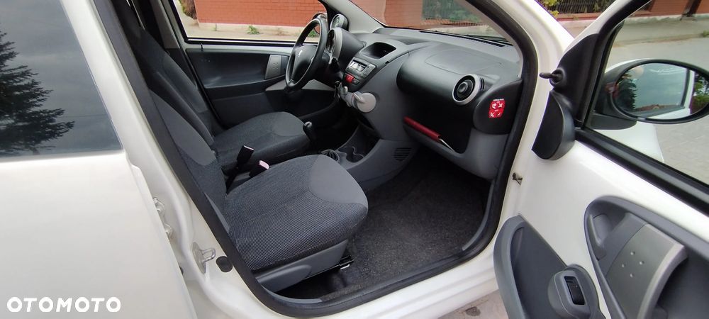 Peugeot 107 - 7