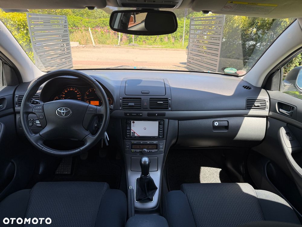 Toyota Avensis 1.8 VVT-i Edition - 17