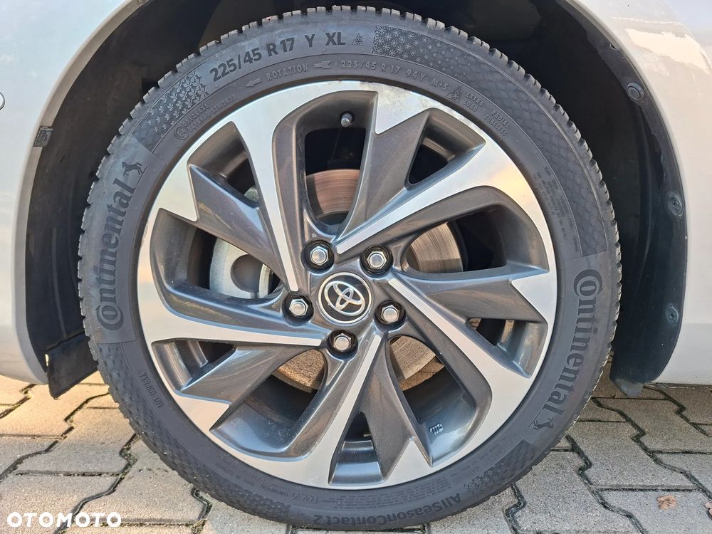 Toyota Auris - 8