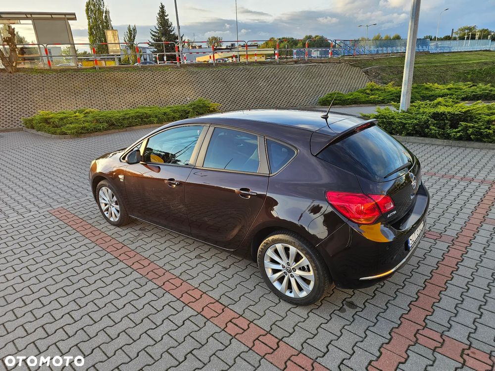 Opel Astra 1.4 EcoFLEX 150 Jahre - 13