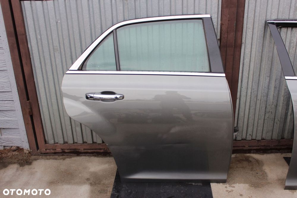 Drzwi Prawe Tylne Lancia Thema kompletne - 1