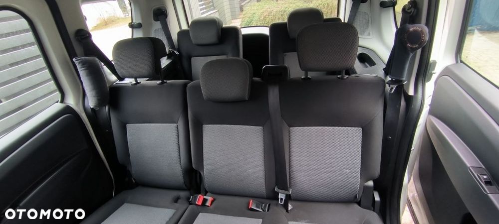 Fiat Doblo 1.6 Multijet 16V Emotion - 16