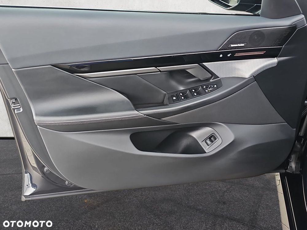 BMW Seria 5 - 16