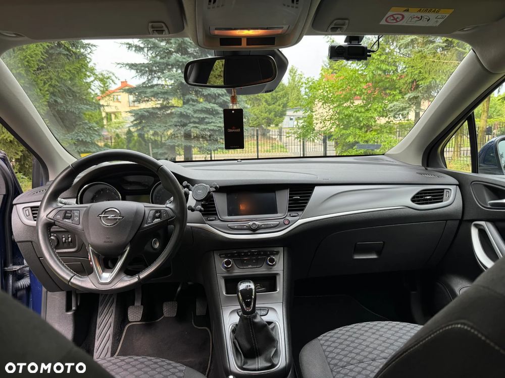 Opel Astra 1.2 T Edition S&S - 11