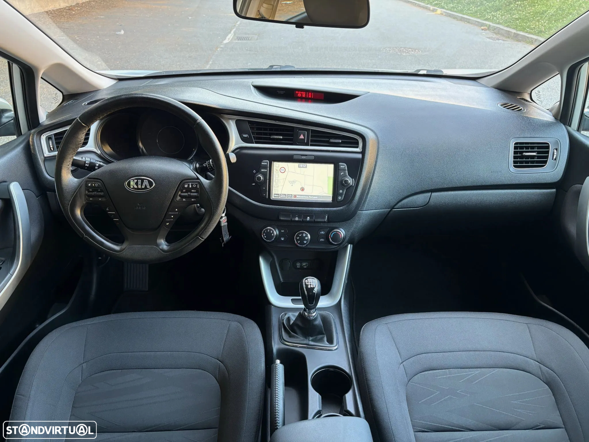 Kia Ceed 1.4 CRDi Nav Line - 4