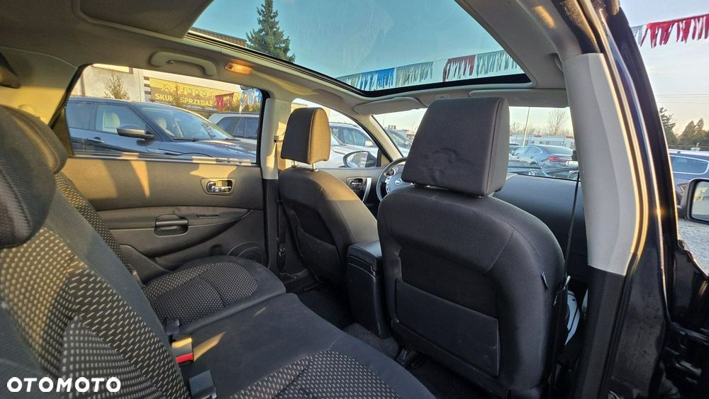 Nissan Qashqai+2 - 23