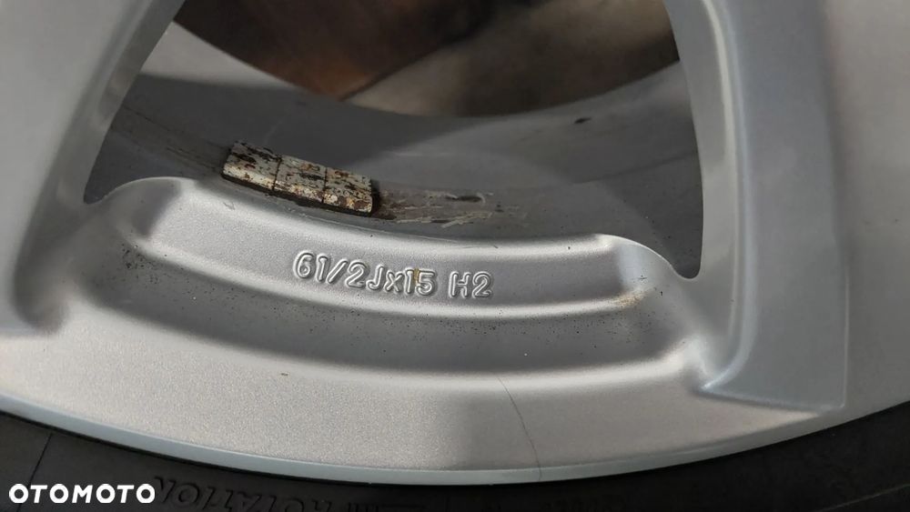 ALUFELGI Z OPONAMI NISSAN 61/2JX15 H2 ET45, 195/65 R15  BIEŻNIK OPON 2 x po 6mm, 2 x po 4mm OPONY Z ROKU 2016 - 4