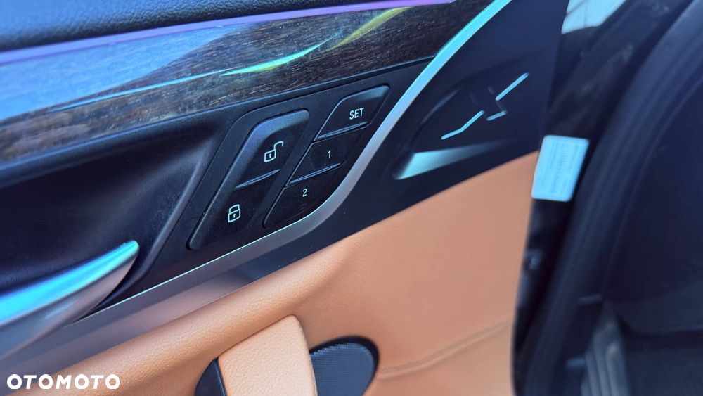 BMW X4 xDrive20d xLine sport - 26
