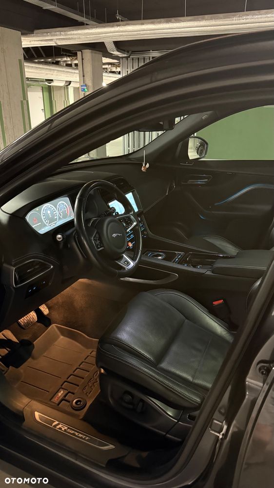 Jaguar F-Pace 20d AWD R-Sport Ingenium Edition - 6