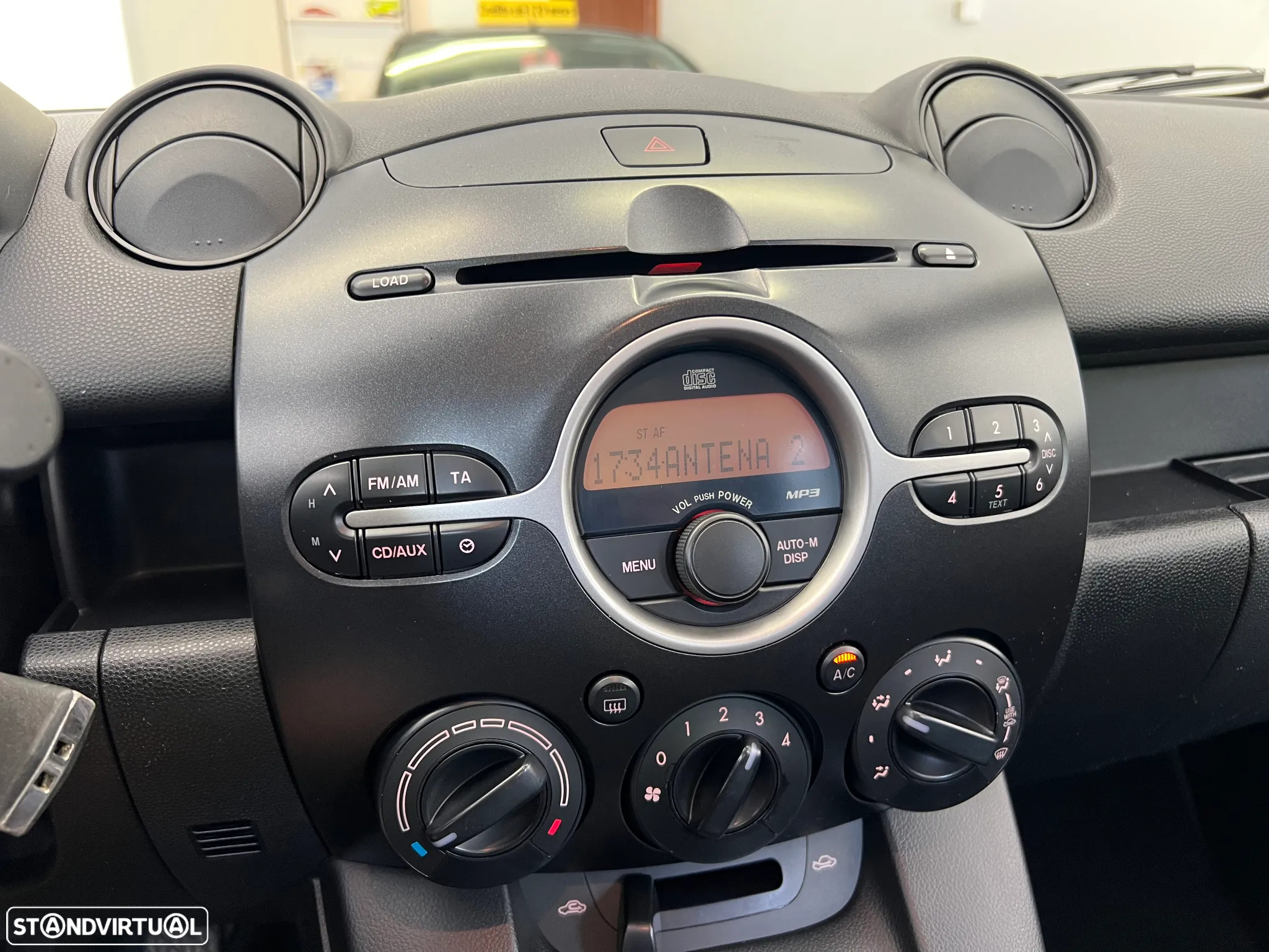 Mazda 2 1.3 MZR Comfort - 21