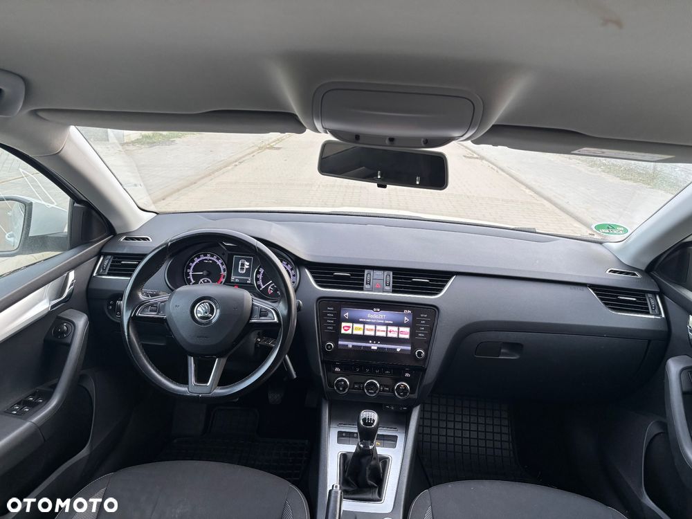 Skoda Octavia 2.0 TDI Edition - 8