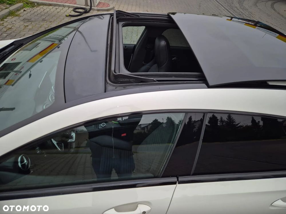 Mercedes-Benz CLA 250 4-Matic AMG Line - 7